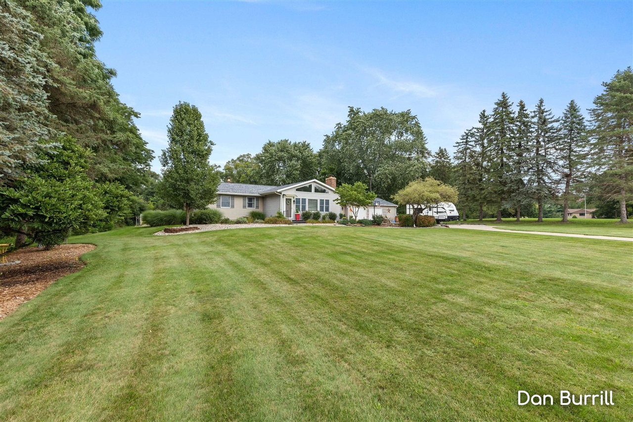 Photo 1 of Single family home for sale at 10679 Keystone Dr, Ada, MI 49301 | MLS# 70559231 | Listing updated on 2026-09-18