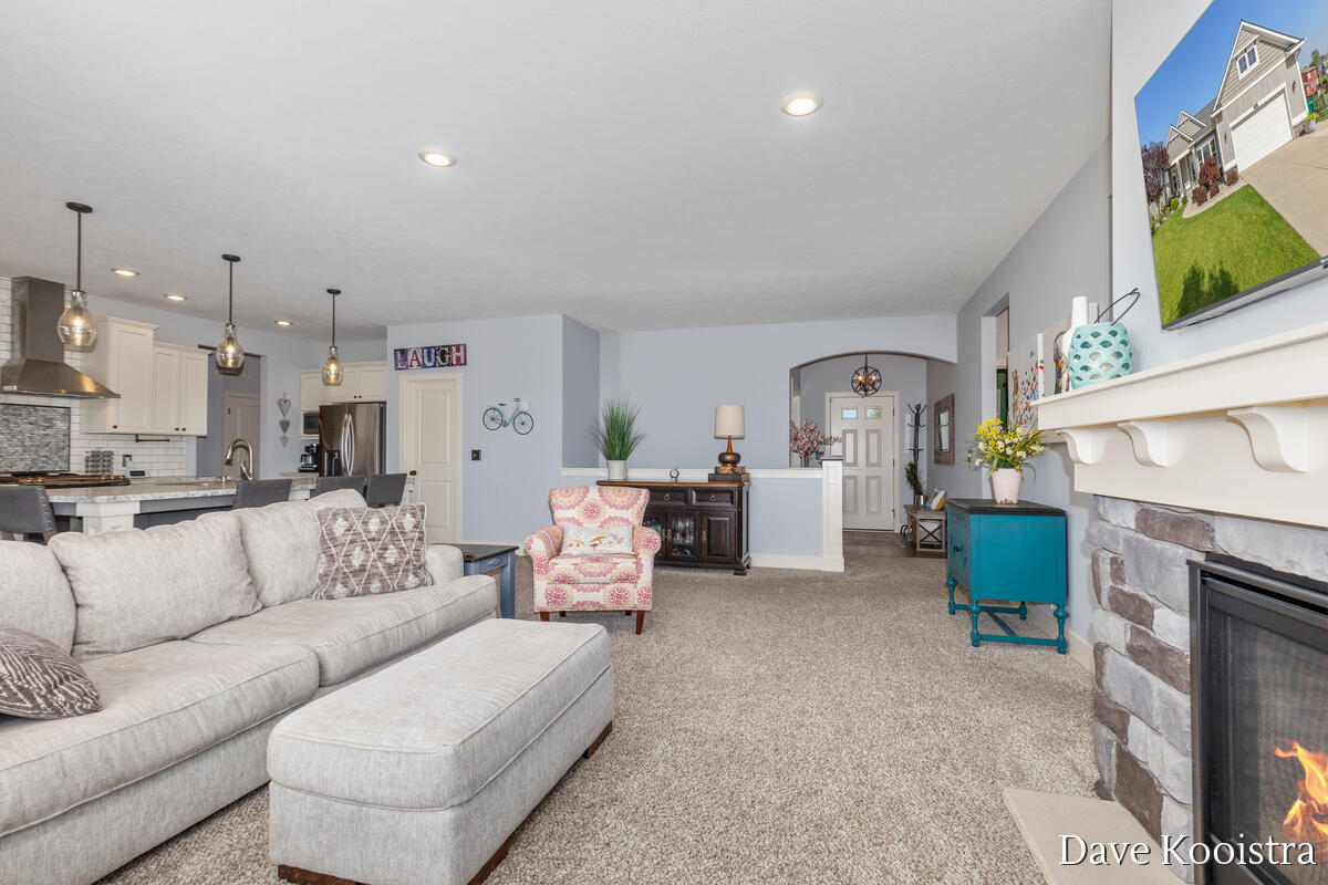 Photo 4 of Single family home for sale at 1011 Dreamfield Dr, Byron Center, MI 49315 | MLS# 70559258 | Listing updated on 2026-10-05