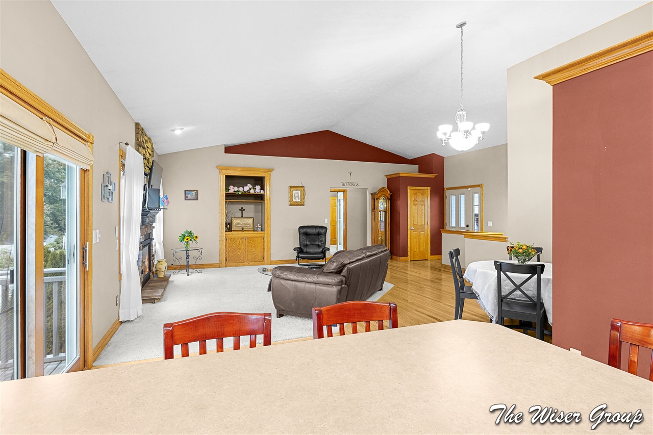 Photo 3 of Single family home for sale at 5595 Fieldstone Dr, Wyoming, MI 49418 | MLS# 70559261 | Listing updated on 2026-09-17