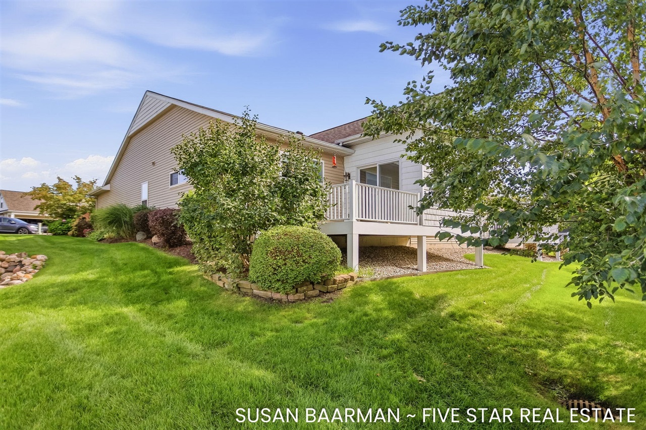 Photo 3 of Condo for sale at 11552 S Lake Dr #108, Holland, MI 49424 | MLS# 70559268 | Listing updated on 2026-09-18