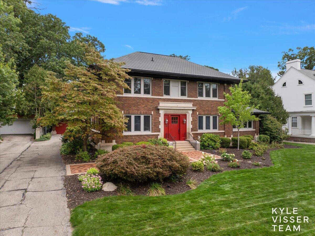 Photo 1 of Single family home for sale at 640 Cambridge Blvd, Grand Rapids, MI 49506 | MLS# 70559320 | Listing updated on 2026-09-17