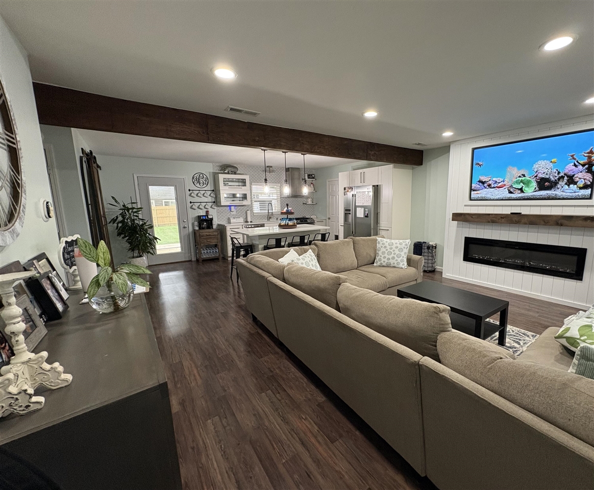 Photo 4 of Single family home for sale at 511 Clayton Ave, Grand Rapids, MI 49534 | MLS# 70559403 | Listing updated on 2026-09-18