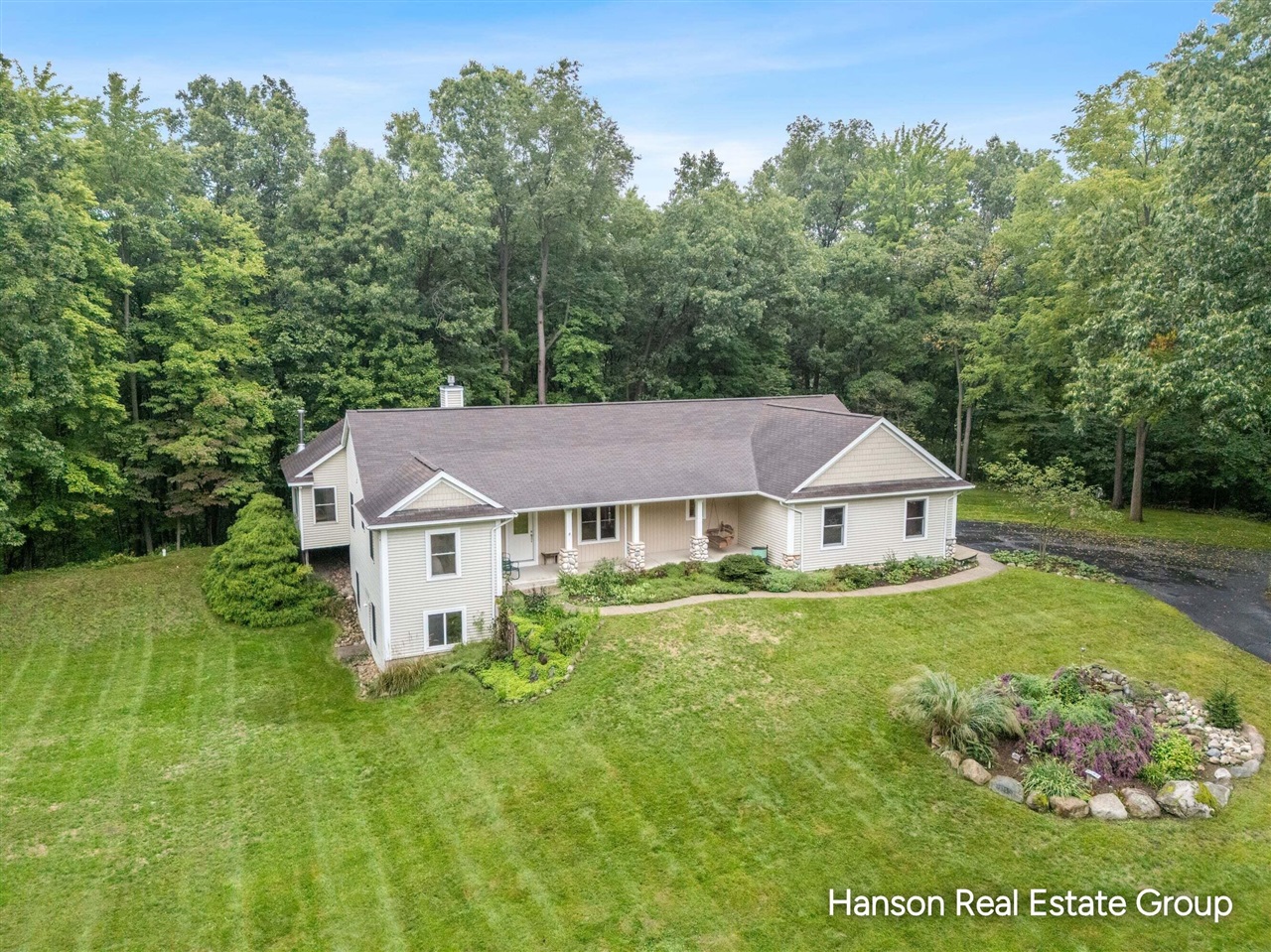 Photo 2 of Single family home for sale at 1675 Parnell Ave, Ada, MI 49301 | MLS# 70559433 | Listing updated on 2026-09-18