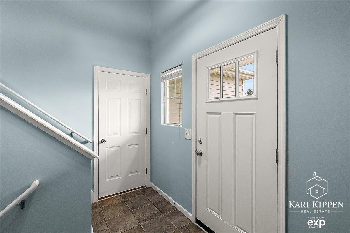Photo 2 of Single family home for sale at 1698 Trent Ridge Ct, Cedar Springs, MI 49319 | MLS# 70559456 | Listing updated on 2026-09-23