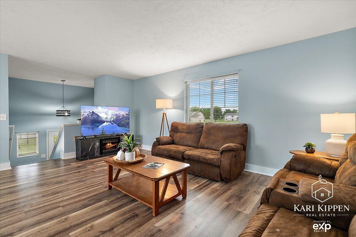 Photo 3 of Single family home for sale at 1698 Trent Ridge Ct, Cedar Springs, MI 49319 | MLS# 70559456 | Listing updated on 2026-09-23