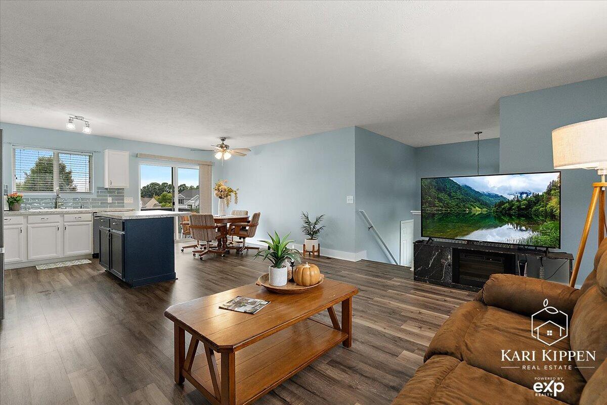 Photo 4 of Single family home for sale at 1698 Trent Ridge Ct, Cedar Springs, MI 49319 | MLS# 70559456 | Listing updated on 2026-09-23
