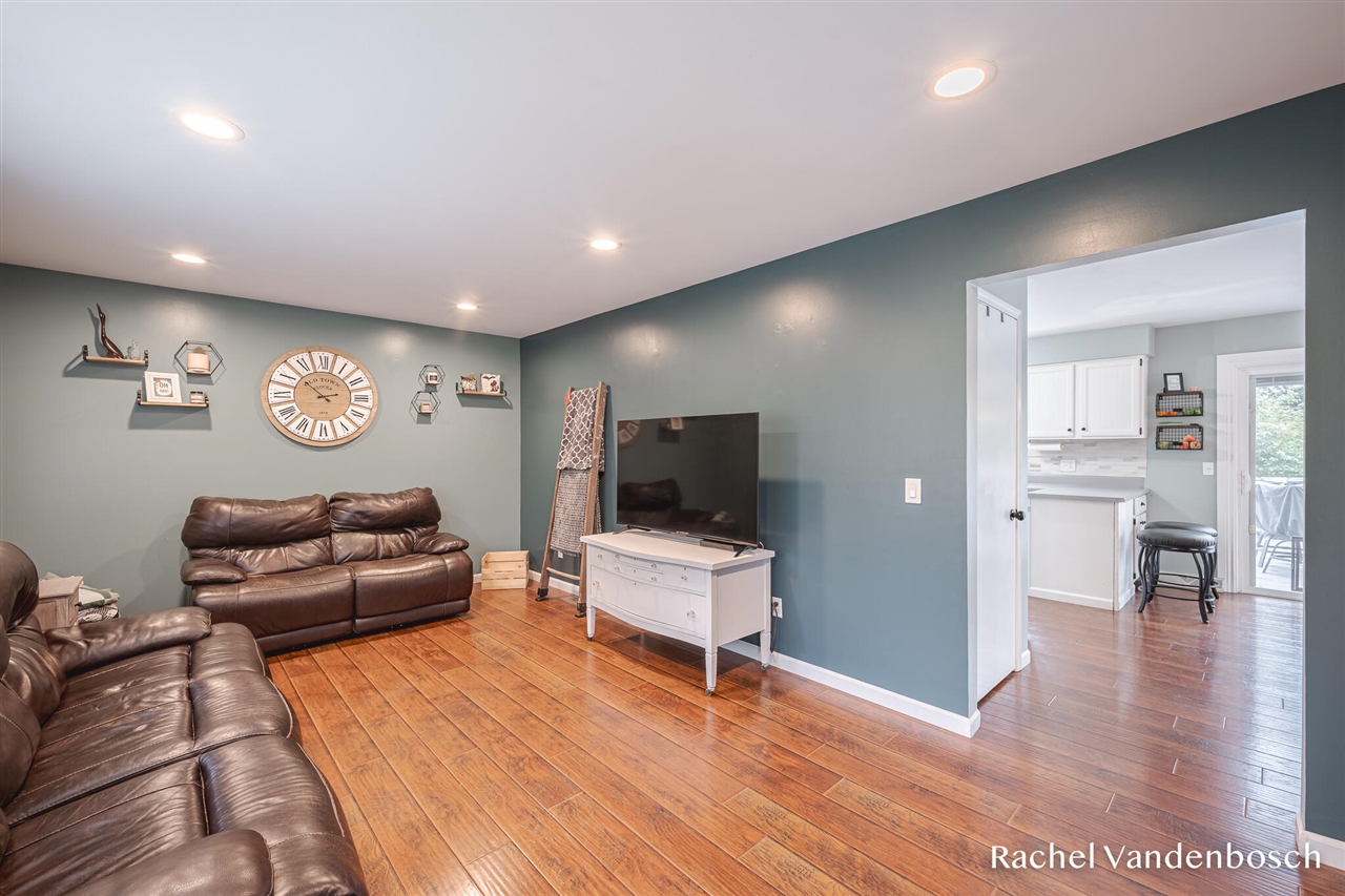 Photo 3 of Sale Pending at 898 Hunt St, Lowell, MI 49331 | MLS# 70559510 | Listing updated on 2026-09-22