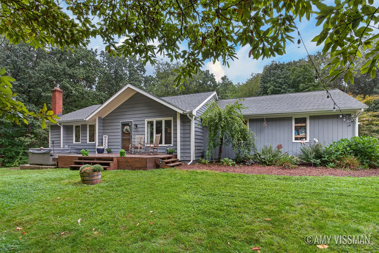Photo 1 of Sale Pending at 3688 Oak Meadow Ln, Lowell, MI 49331 | MLS# 70559550 | Listing updated on 2026-10-03