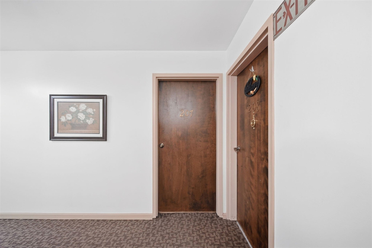 Photo 3 of Condo for sale at 806 W Michigan Ave #207W, Jackson, MI 49202 | MLS# 70559599 | Listing updated on 2026-09-19