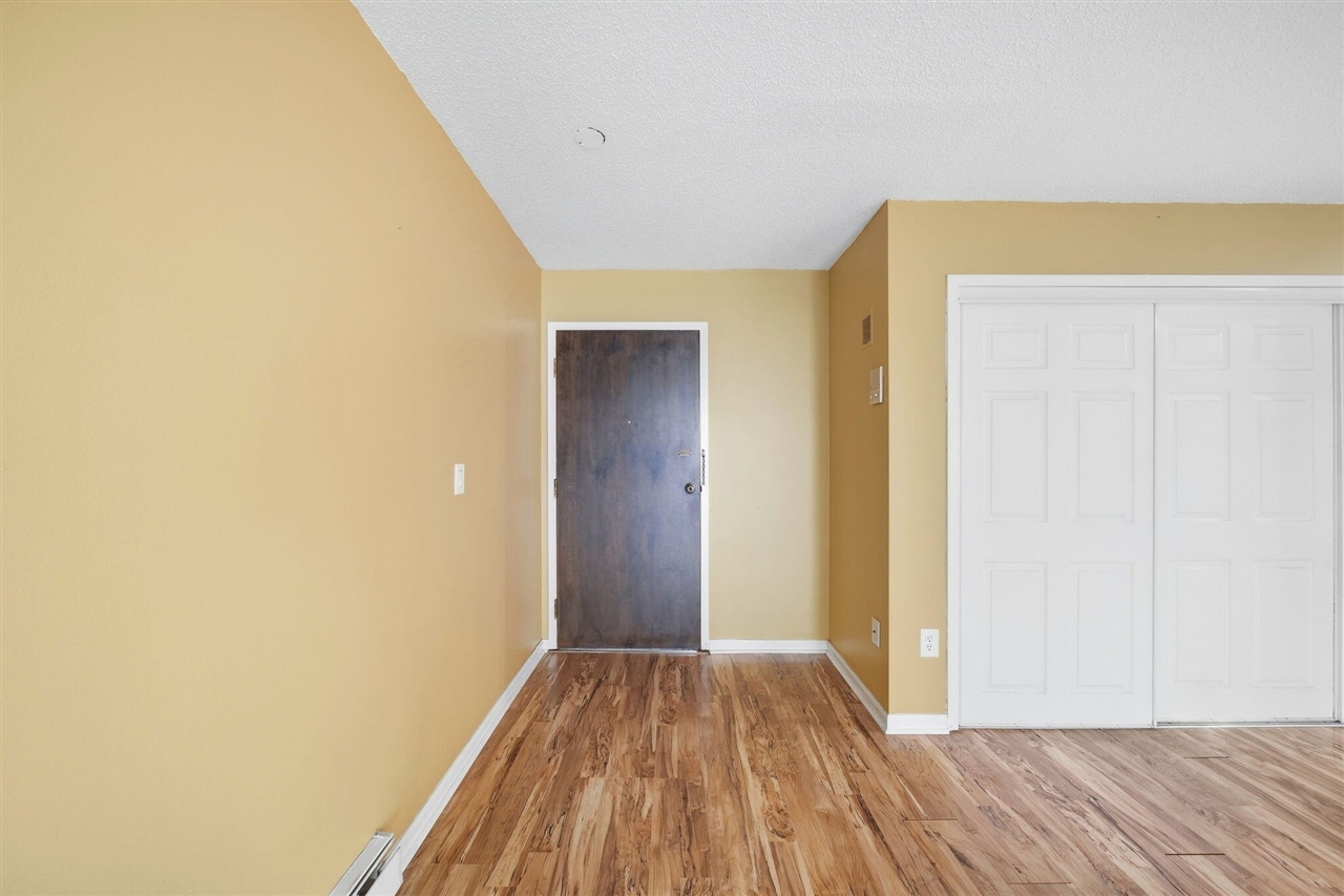 Photo 4 of Condo for sale at 806 W Michigan Ave #207W, Jackson, MI 49202 | MLS# 70559599 | Listing updated on 2026-09-19
