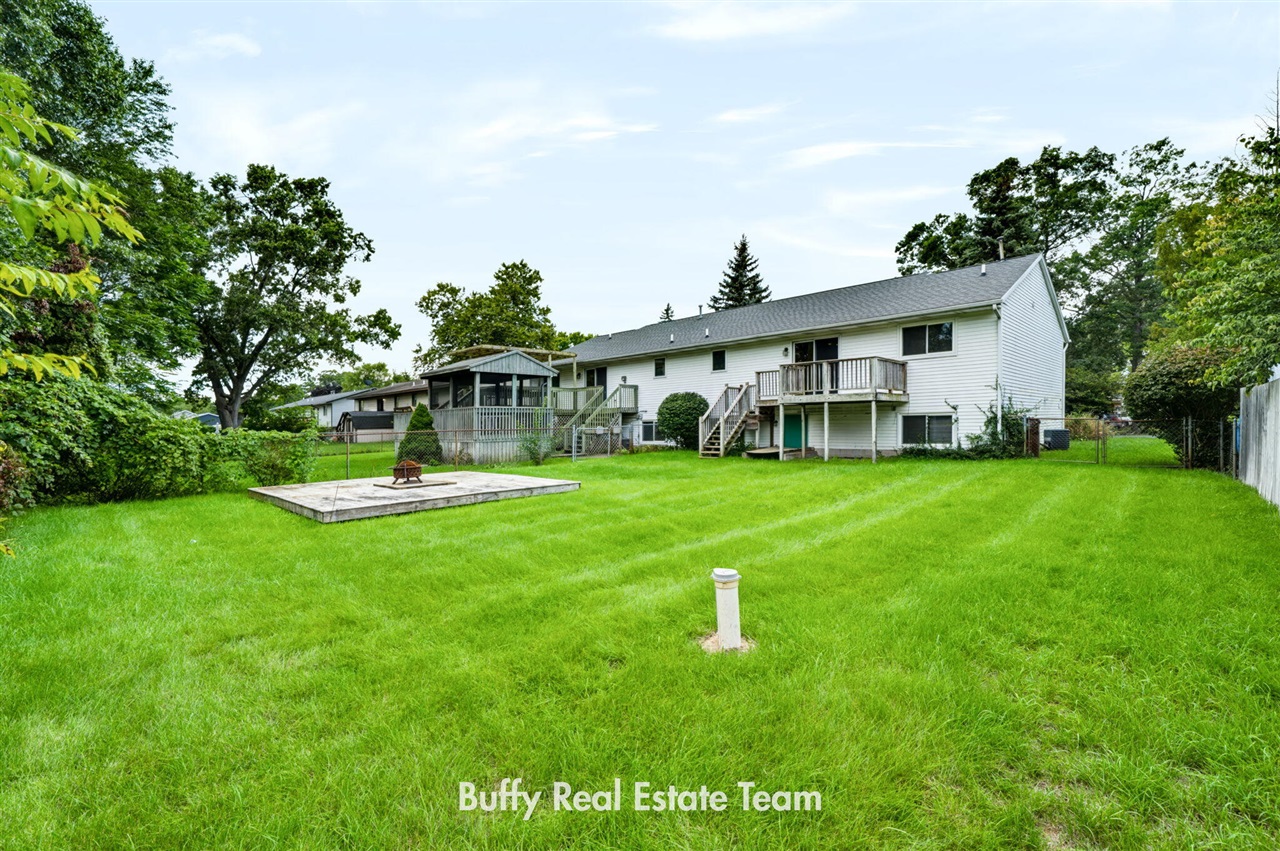 Photo 4 of Multi family home for sale at 1362/1366 Sauter St, Muskegon, MI 49442 | MLS# 70559621 | Listing updated on 2026-09-19