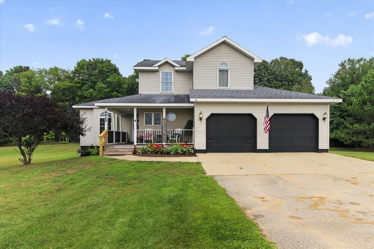 Photo 2 of Single family home for sale at 4512 Traxton Dr, Hesperia, MI 49421 | MLS# 70559649 | Listing updated on 2026-09-19