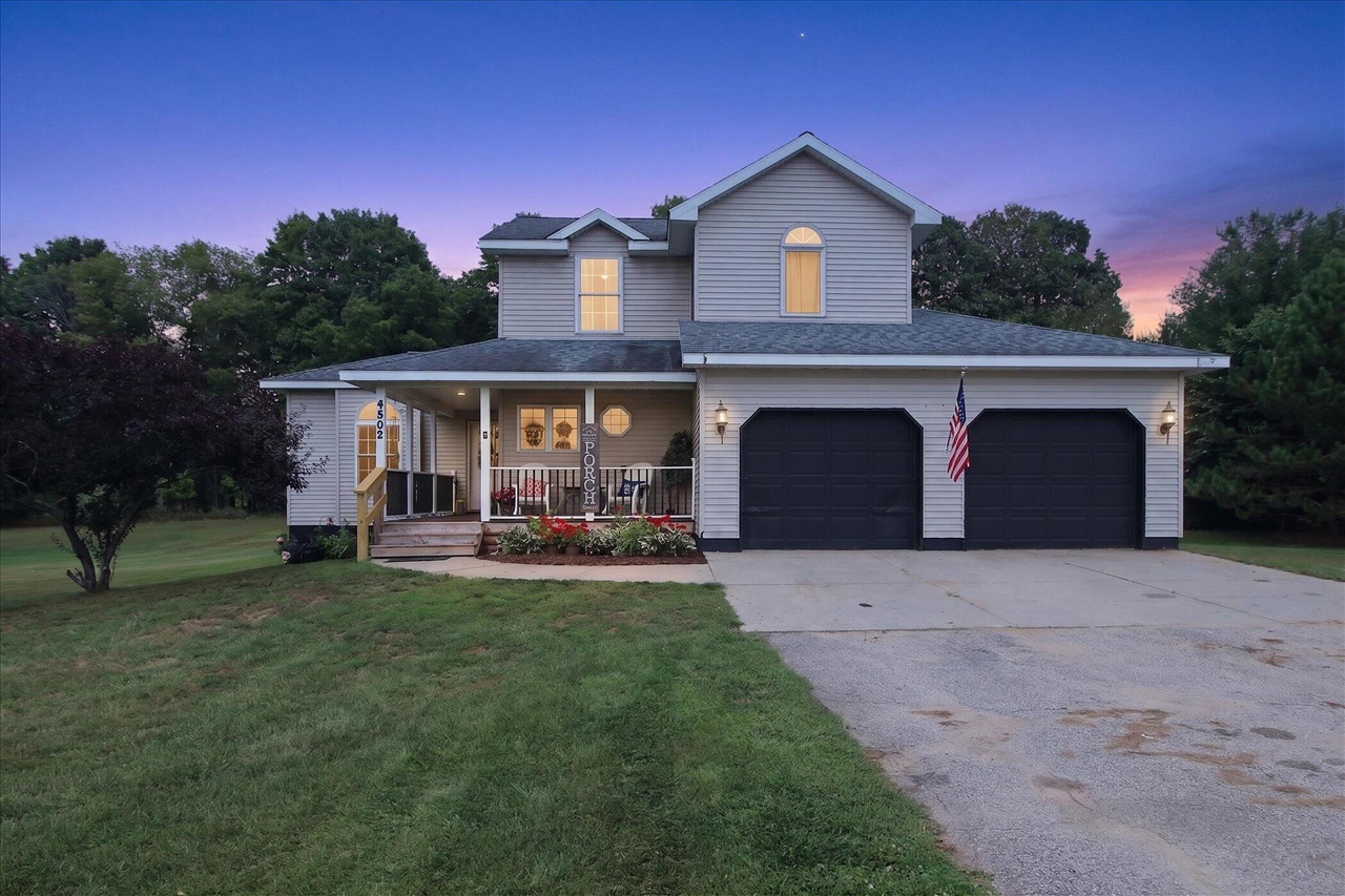 Photo 3 of Single family home for sale at 4512 Traxton Dr, Hesperia, MI 49421 | MLS# 70559649 | Listing updated on 2026-09-19