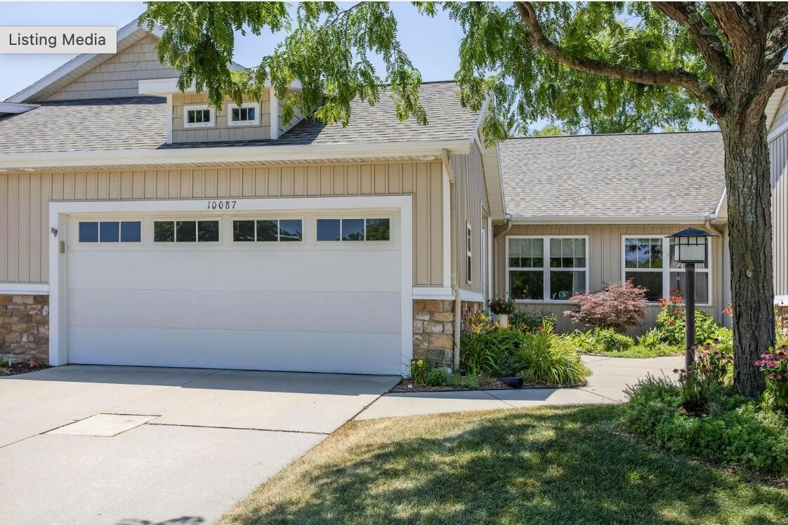 Photo 2 of Condo for sale at 10087 S Crossroads Cir, Caledonia, MI 49316 | MLS# 70559659 | Listing updated on 2026-09-28