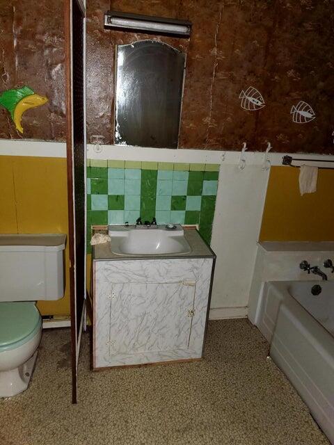 Photo 4 of Single family home for sale at 6908 Esther Ave, Baldwin, MI 49304 | MLS# 70559682 | Listing updated on 2026-09-19