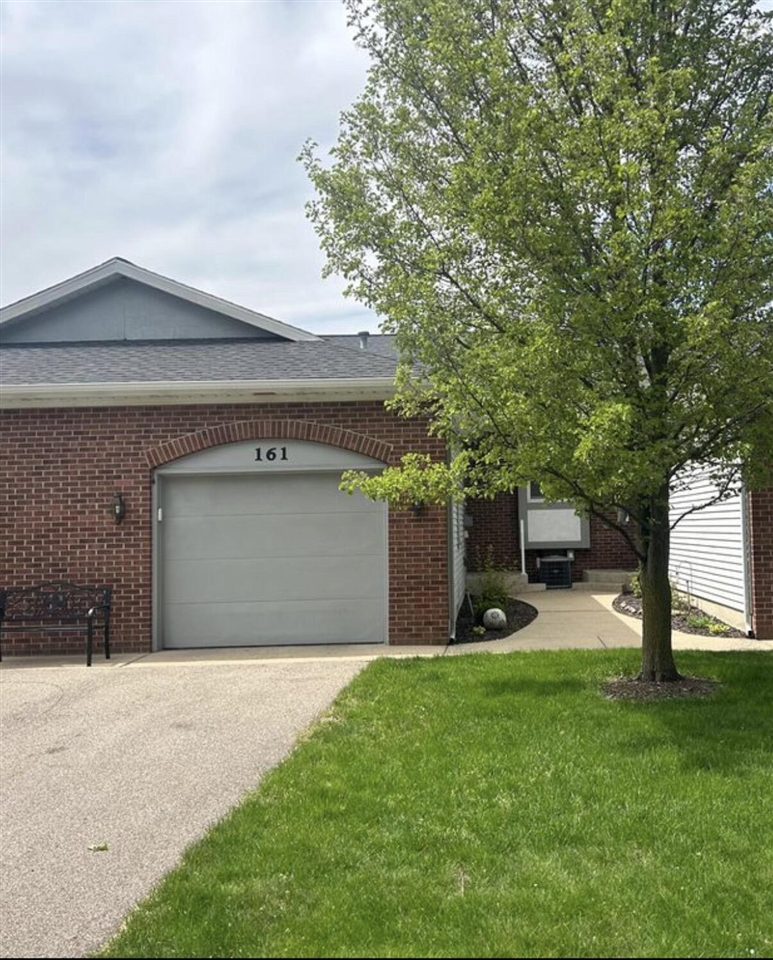 Condo for sale at 161 Laurelwood Ct #98, Grand Rapids, MI 49548 | MLS# 70559788