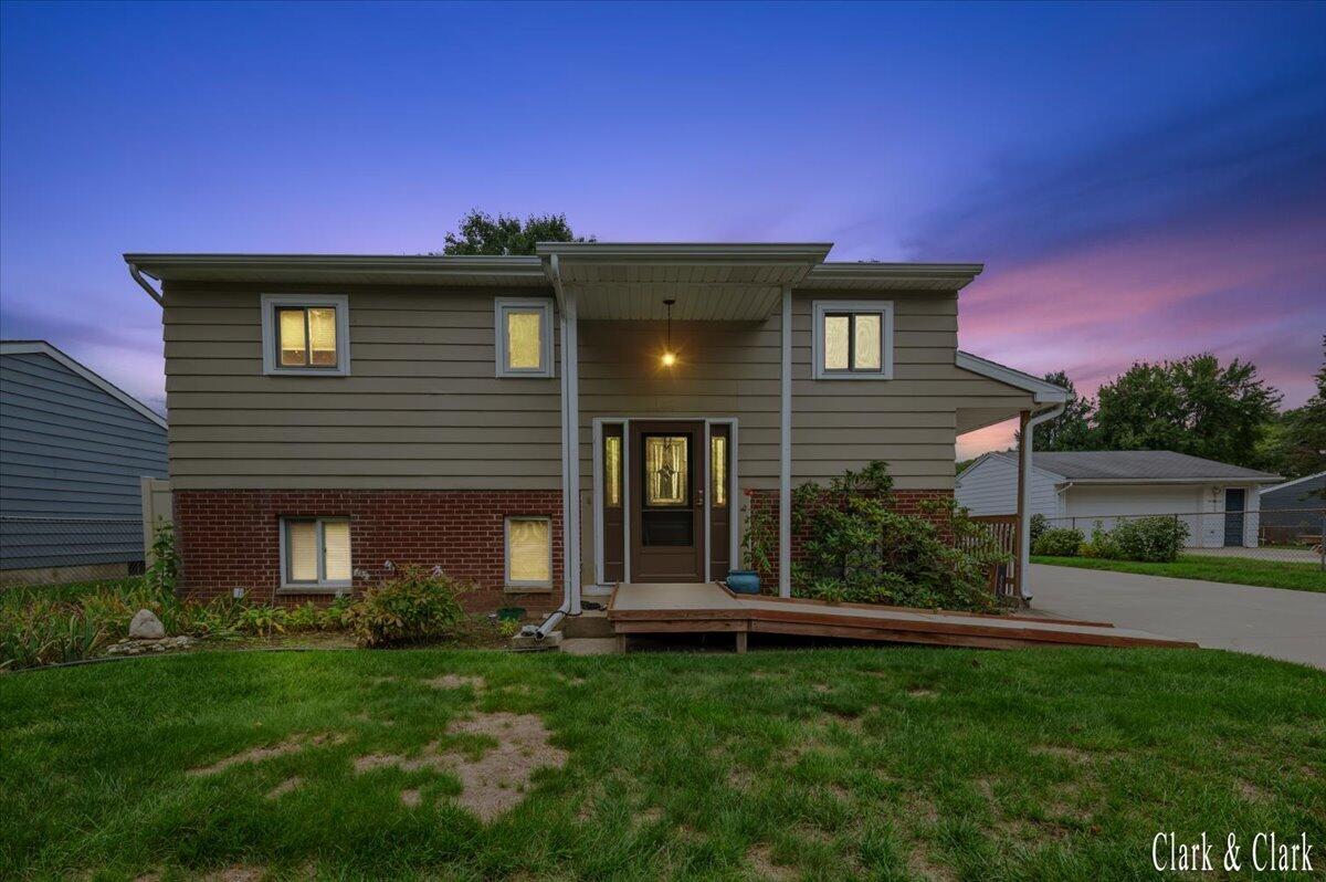 Photo 1 of Single family home for sale at 324 Elizabeth Dean Dr, Lowell, MI 49331 | MLS# 70559801 | Listing updated on 2026-10-01