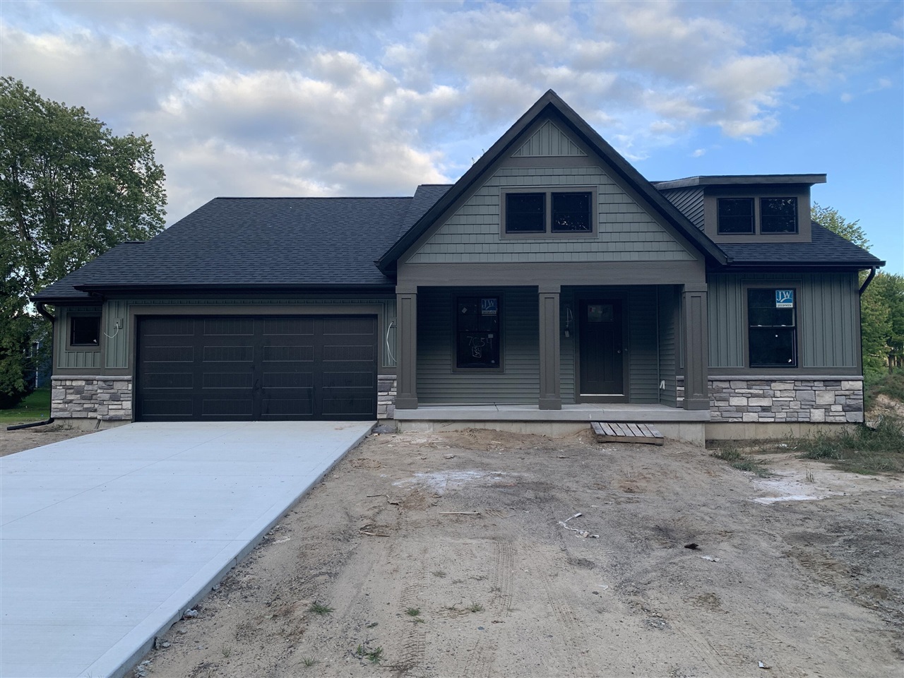Photo 1 of Single family home for sale at 7054 Pinehurst Dr, Rockford, MI 49341 | MLS# 70559802 | Listing updated on 2026-09-23