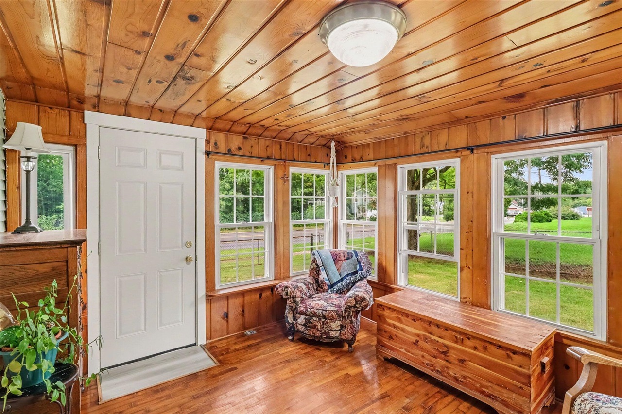Photo 3 of Sale Pending at 21972 Bedford Rd, Battle Creek, MI 49017 | MLS# 70559948 | Listing updated on 2026-09-24