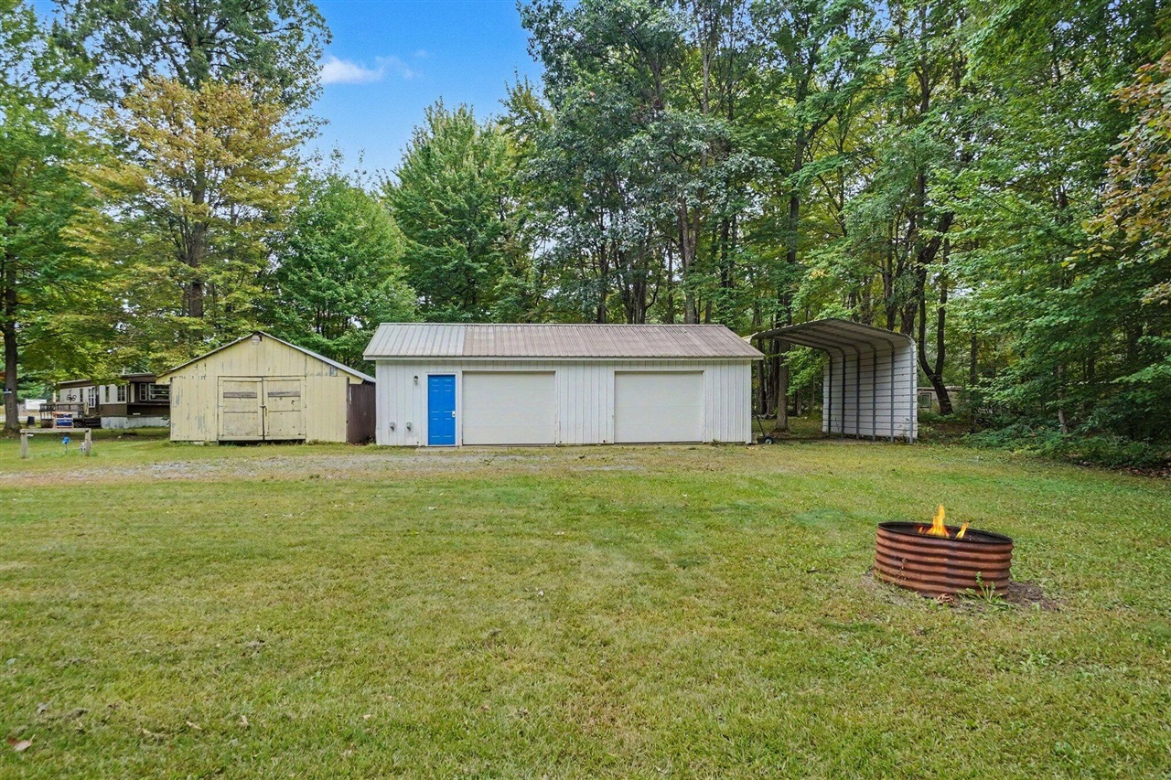 Photo 3 of Single family home for sale at 2207 Wolf Lake Dr, Baldwin, MI 49304 | MLS# 70559989 | Listing updated on 2026-09-22