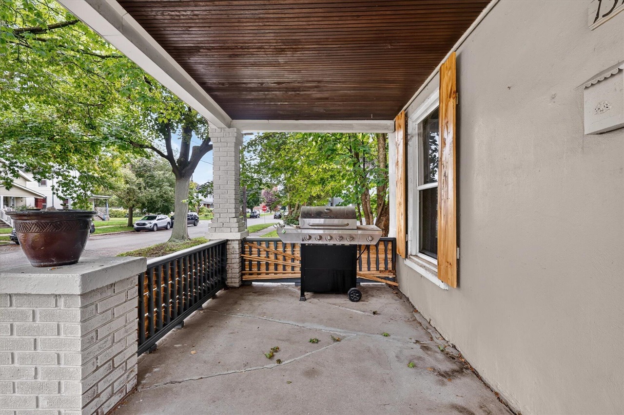 Photo 3 of Multi family home for sale at 1313 Davis Ave, Grand Rapids, MI 49504 | MLS# 70560016 | Listing updated on 2026-10-07
