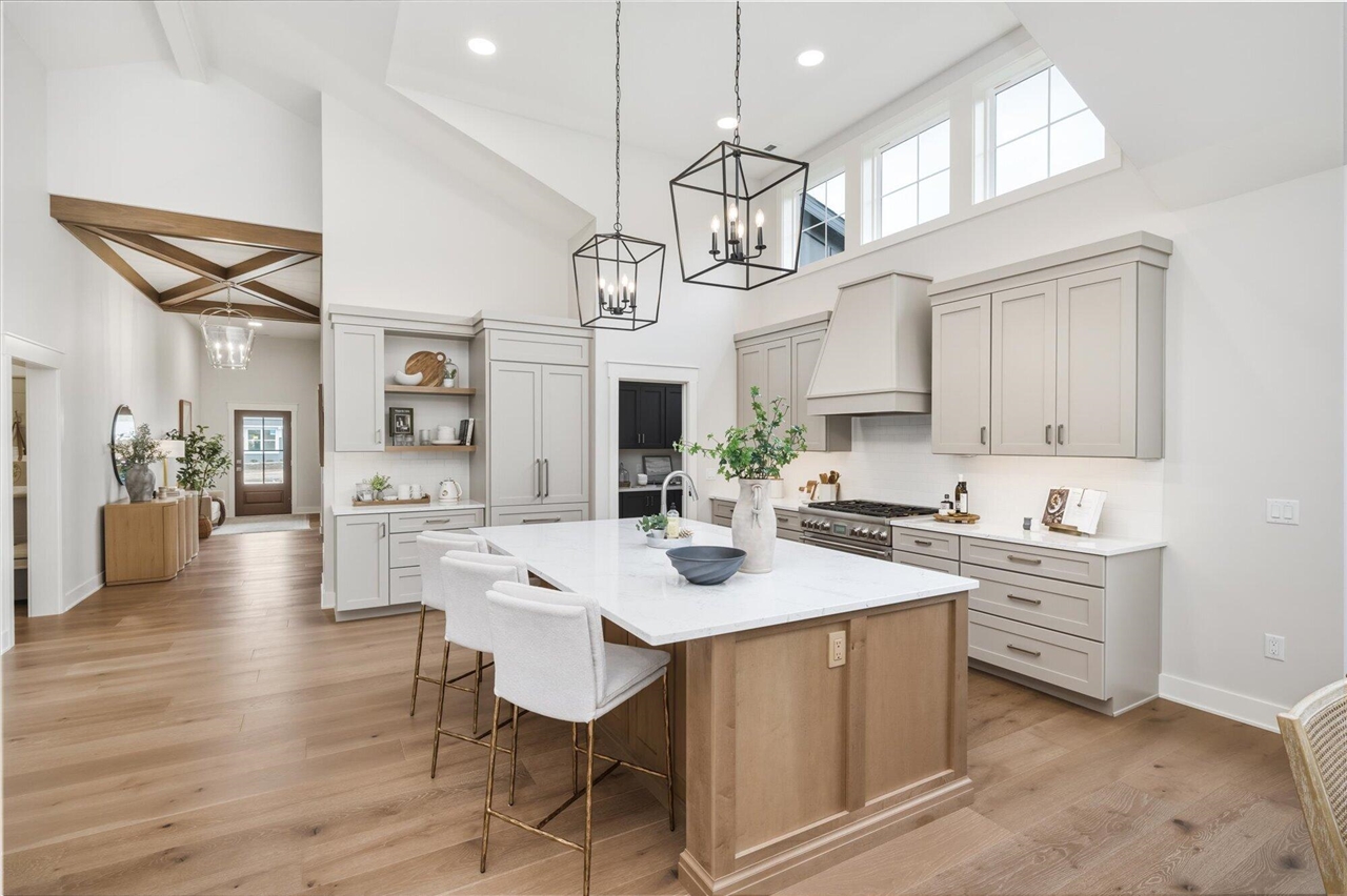 Photo 3 of Single family home for sale at 4704 Knapp Blf Dr, Grand Rapids, MI 49525 | MLS# 70560018 | Listing updated on 2026-09-22
