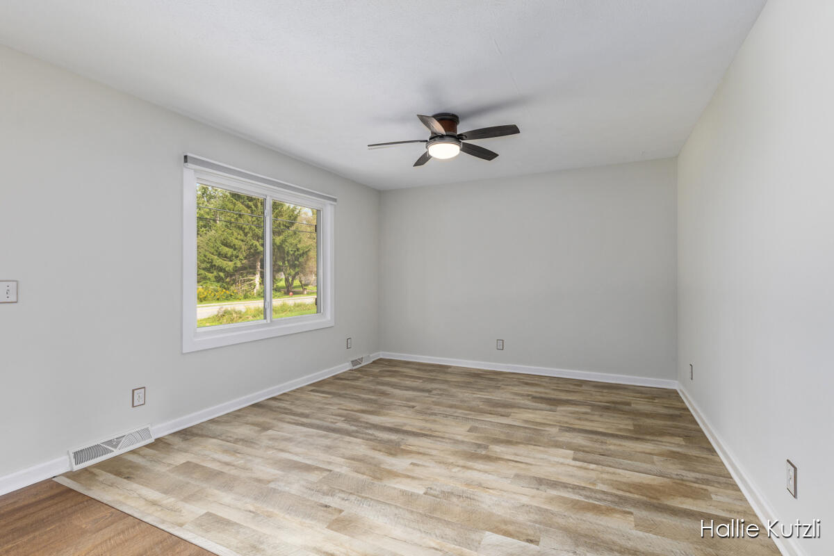 Photo 4 of Sale Pending at 8170 Jericho Ave, Rockford, MI 49341 | MLS# 70560019 | Listing updated on 2026-09-30