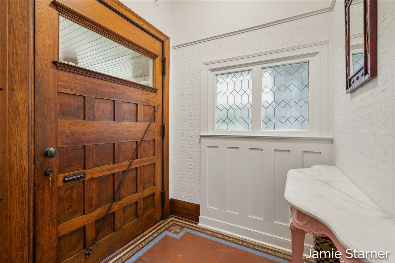 Photo 3 of Single family home for sale at 60 College Ave, Grand Rapids, MI 49503 | MLS# 70560048 | Listing updated on 2026-09-23