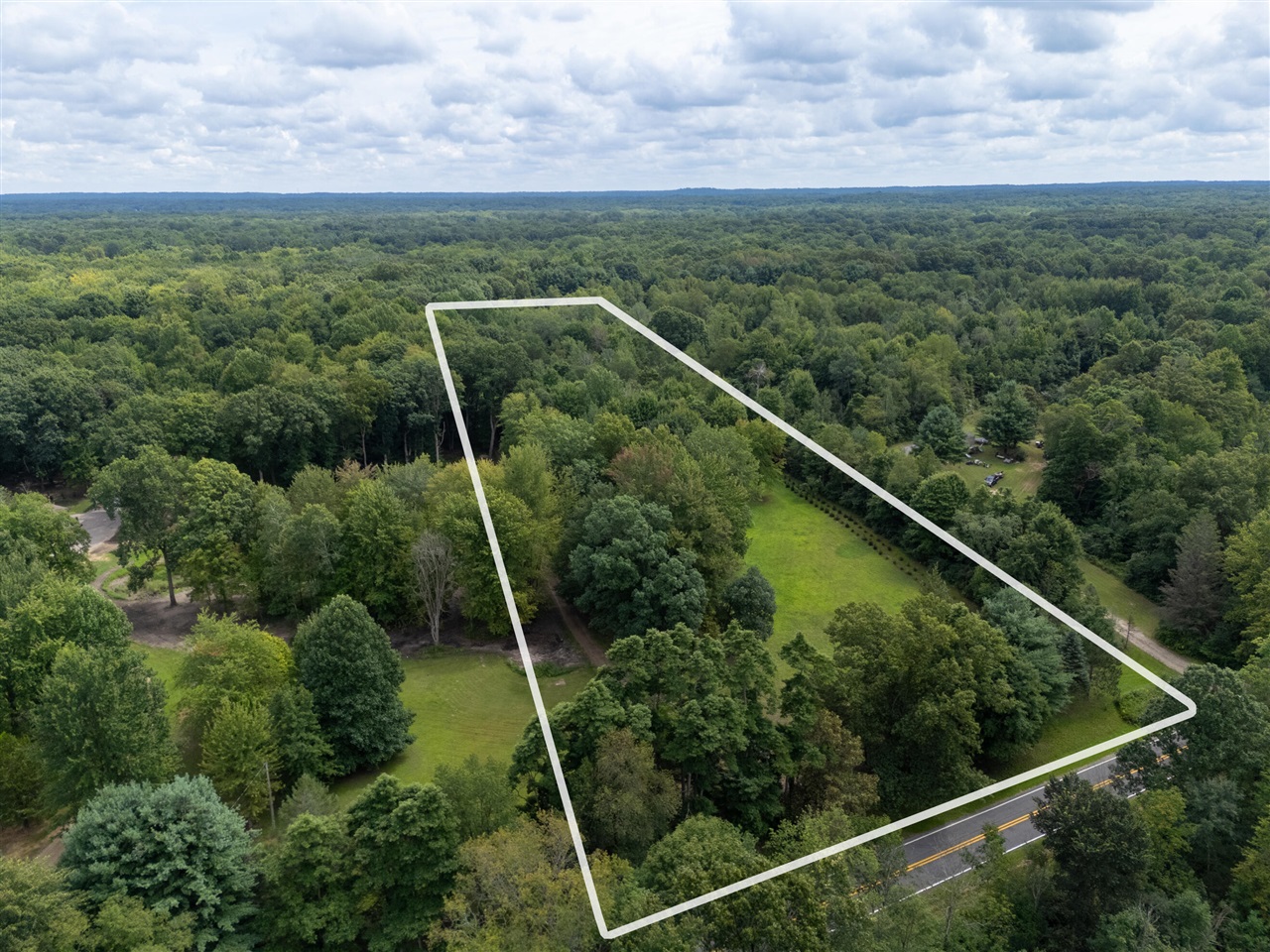 Photo 1 of Sale Pending at 36479 County Rd 653, Paw Paw, MI 49079 | MLS# 70560088 | Listing updated on 2026-09-26