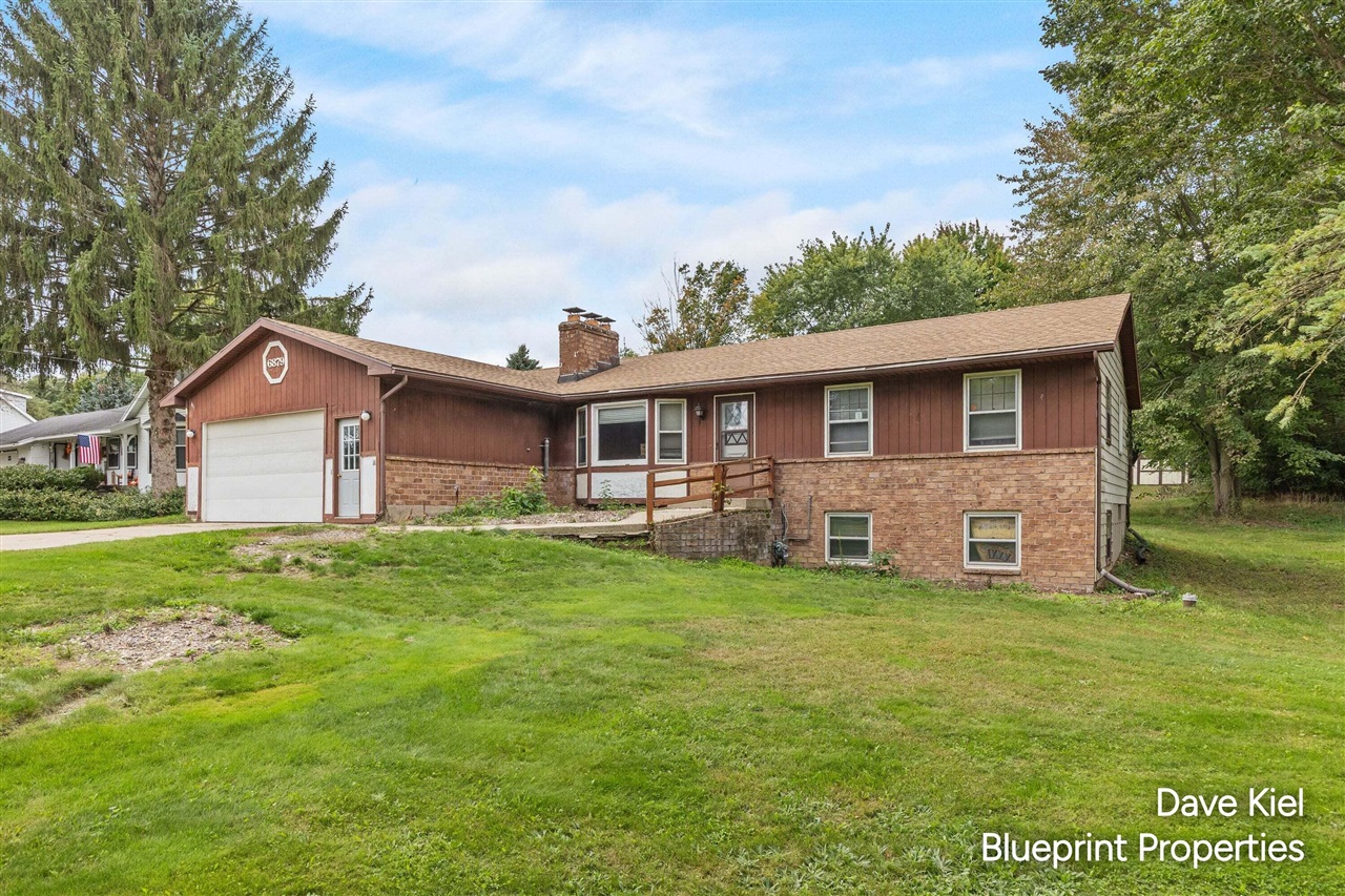 Photo 2 of Single family home for sale at 6879 Ivanrest Ave, Byron Center, MI 49315 | MLS# 70560154 | Listing updated on 2026-09-29