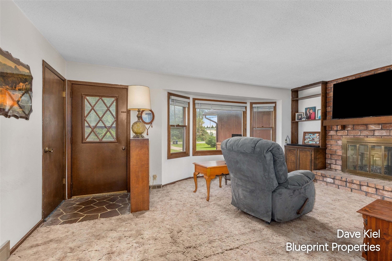 Photo 4 of Single family home for sale at 6879 Ivanrest Ave, Byron Center, MI 49315 | MLS# 70560154 | Listing updated on 2026-09-29