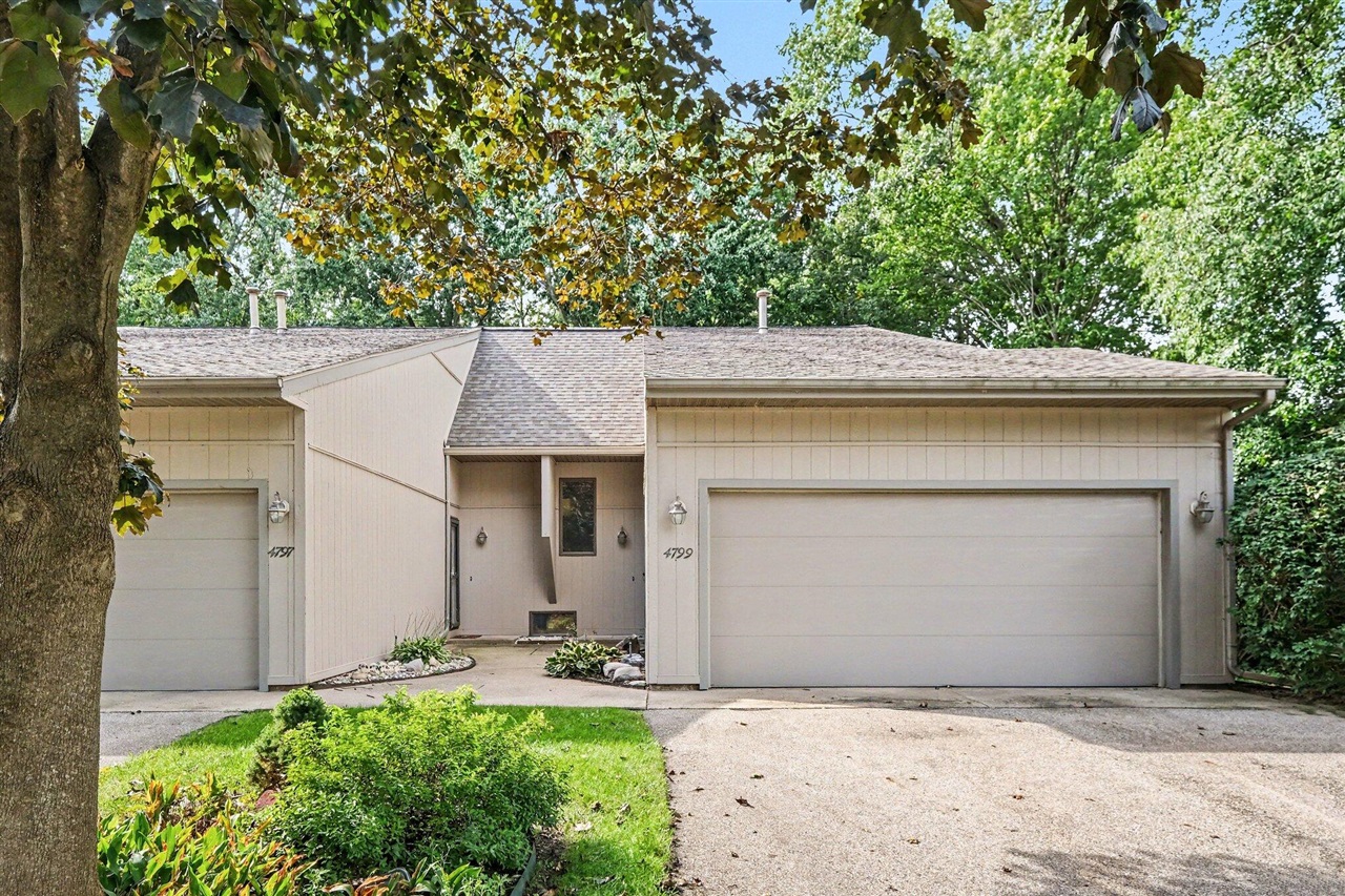 Photo 2 of Sale Pending at 4799 Rockvalley Dr, Grand Rapids, MI 49525 | MLS# 70560229 | Listing updated on 2026-10-04