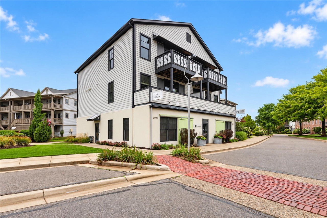 Photo 2 of Condo for sale at 2039 Celadon Dr, Grand Rapids, MI 49525 | MLS# 70560257 | Listing updated on 2026-09-23