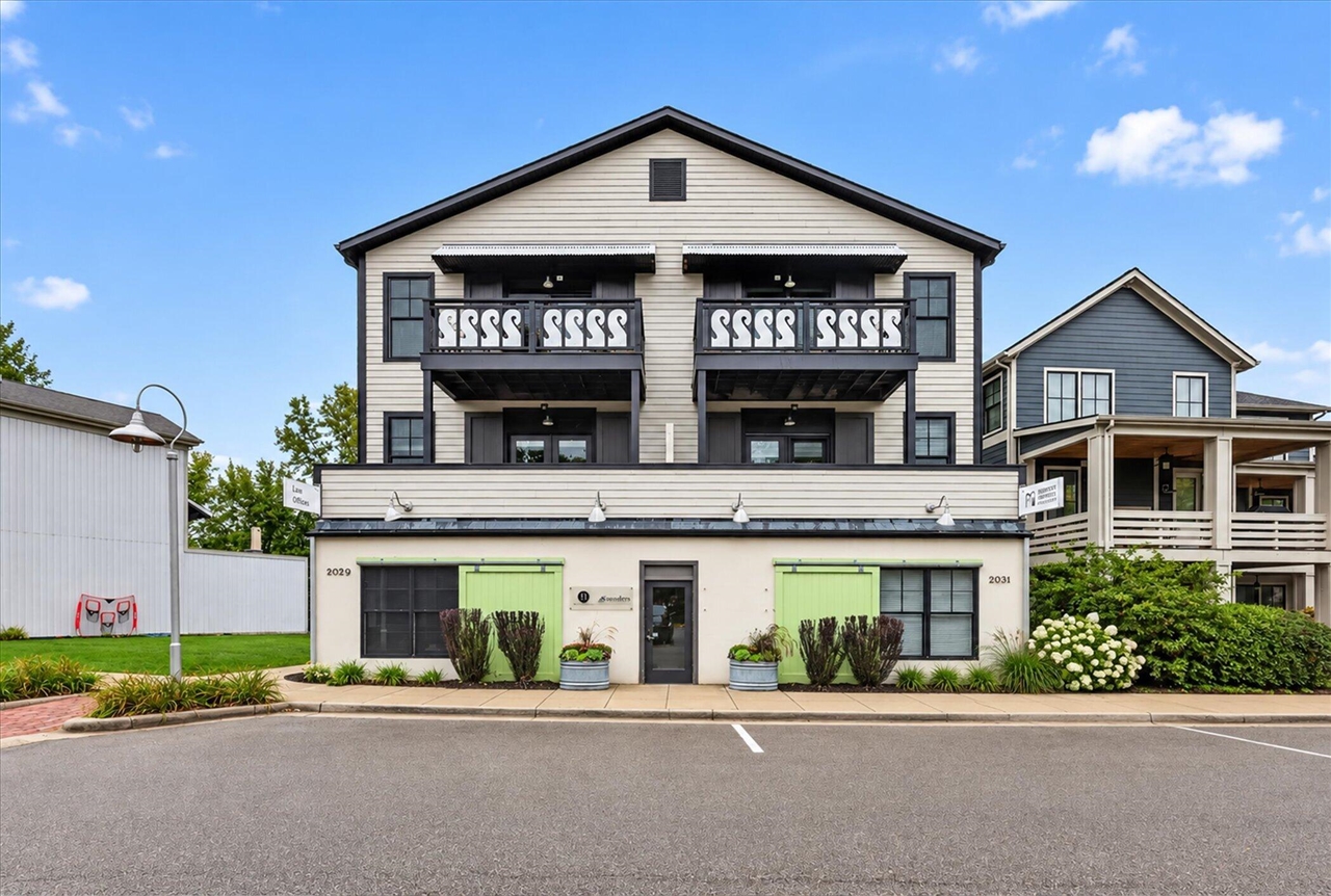 Photo 3 of Condo for sale at 2039 Celadon Dr, Grand Rapids, MI 49525 | MLS# 70560257 | Listing updated on 2026-09-23