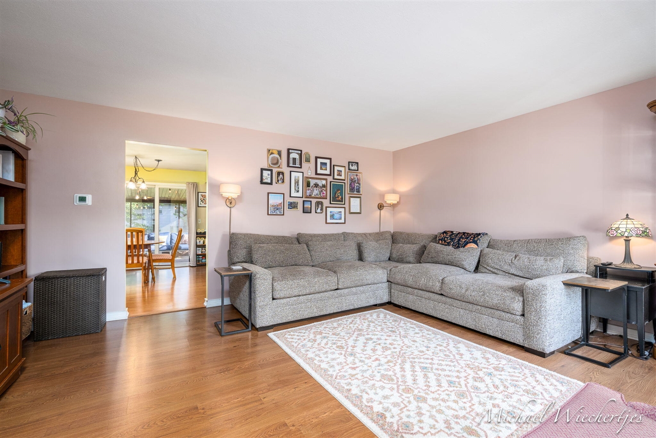 Photo 2 of Single family home for sale at 2665 Burton St, Grand Rapids, MI 49546 | MLS# 70560266 | Listing updated on 2026-10-07