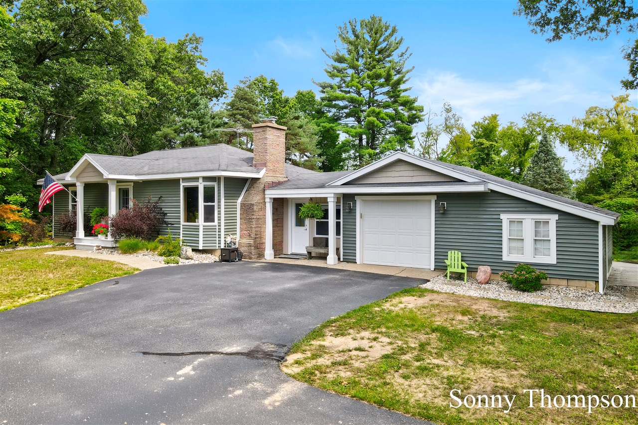Photo 3 of Sale Pending at 6970 Ramsdell Dr, Rockford, MI 49341 | MLS# 70560274 | Listing updated on 2026-09-30