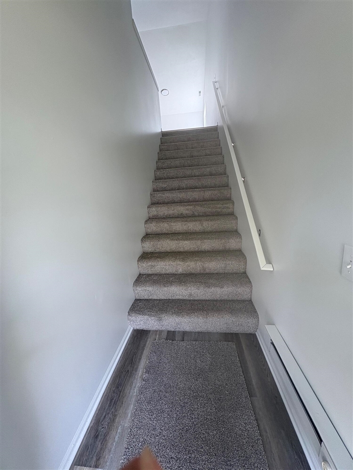 Photo 3 of Condo for sale at 194 Hunters Ln #37, Rockford, MI 49341 | MLS# 70560387 | Listing updated on 2026-09-30