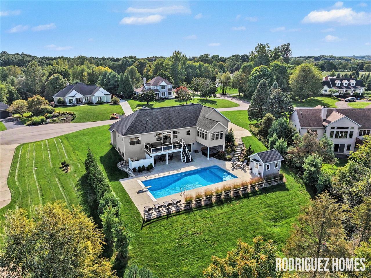 Photo 4 of Sale Pending at 5867 Stonecrop Dr, Belmont, MI 49306 | MLS# 70560437 | Listing updated on 2026-09-27