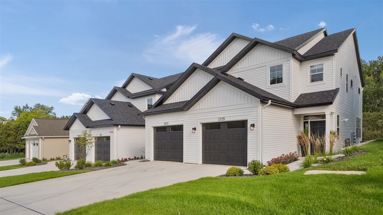 Photo 1 of Condo for sale at 2225 Watertown Way, Grand Rapids, MI 49505 | MLS# 70560485 | Listing updated on 2026-09-24