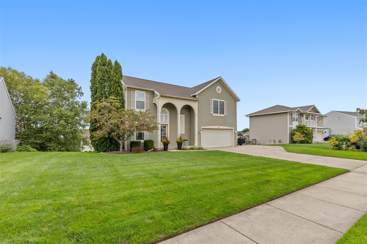 Photo 3 of Single family home for sale at 599 Oldfield Dr, Byron Center, MI 49315 | MLS# 70560494 | Listing updated on 2026-10-06