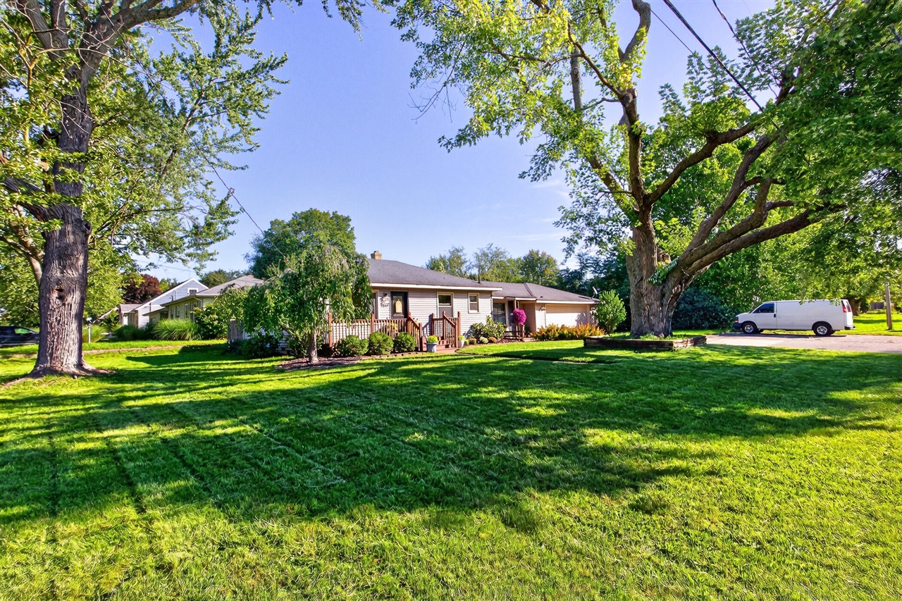 Photo 2 of Single family home for sale at 1837 Providence St, Grand Rapids, MI 49525 | MLS# 70560575 | Listing updated on 2026-10-01