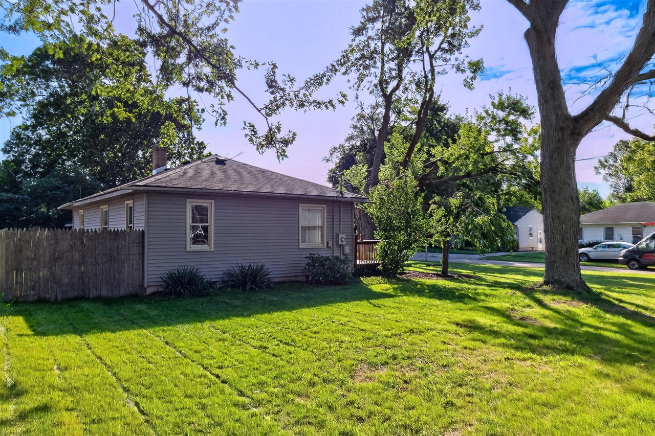 Photo 3 of Single family home for sale at 1837 Providence St, Grand Rapids, MI 49525 | MLS# 70560575 | Listing updated on 2026-10-01