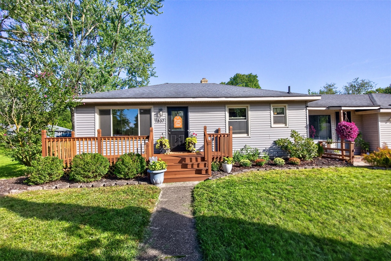 Photo 4 of Single family home for sale at 1837 Providence St, Grand Rapids, MI 49525 | MLS# 70560575 | Listing updated on 2026-10-01