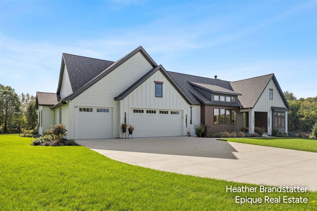 Photo 4 of Single family home for sale at 10692 Shaner Ave, Rockford, MI 49341 | MLS# 70560593 | Listing updated on 2026-09-24