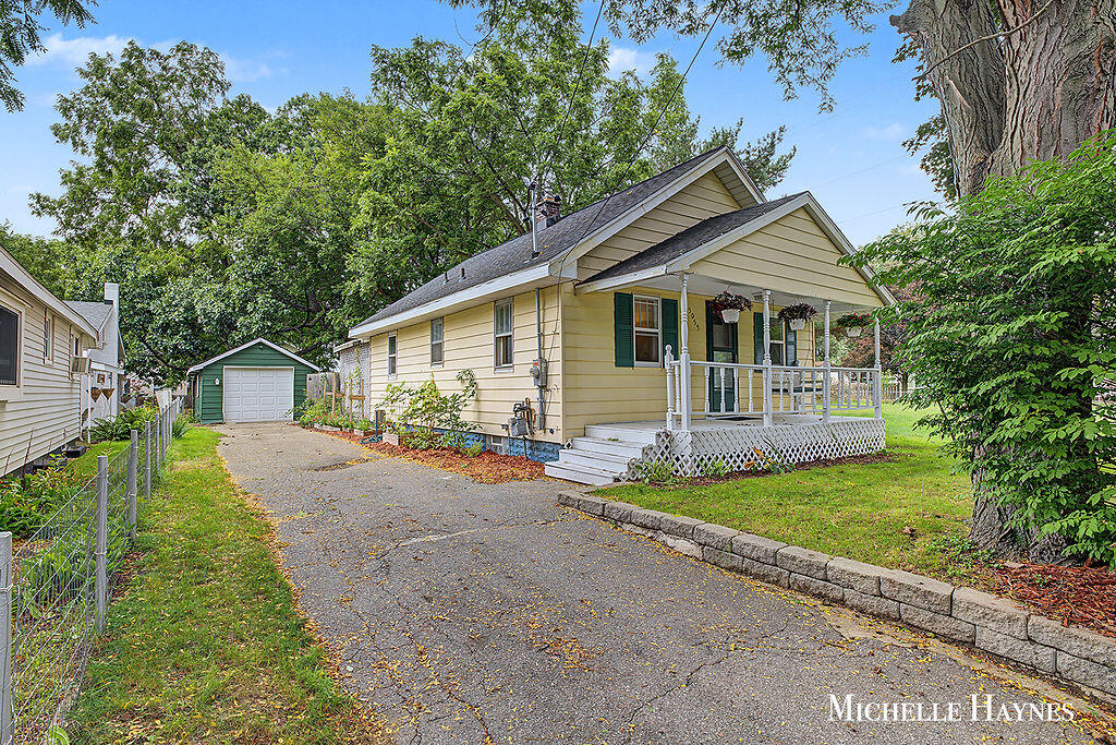 Photo 1 of Single family home for sale at 5055 Haughey Ave, Grand Rapids, MI 49548 | MLS# 70560707 | Listing updated on 2026-10-01