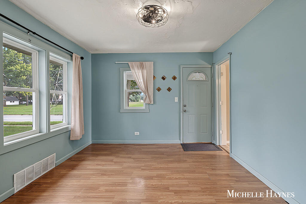 Photo 3 of Single family home for sale at 5055 Haughey Ave, Grand Rapids, MI 49548 | MLS# 70560707 | Listing updated on 2026-10-01