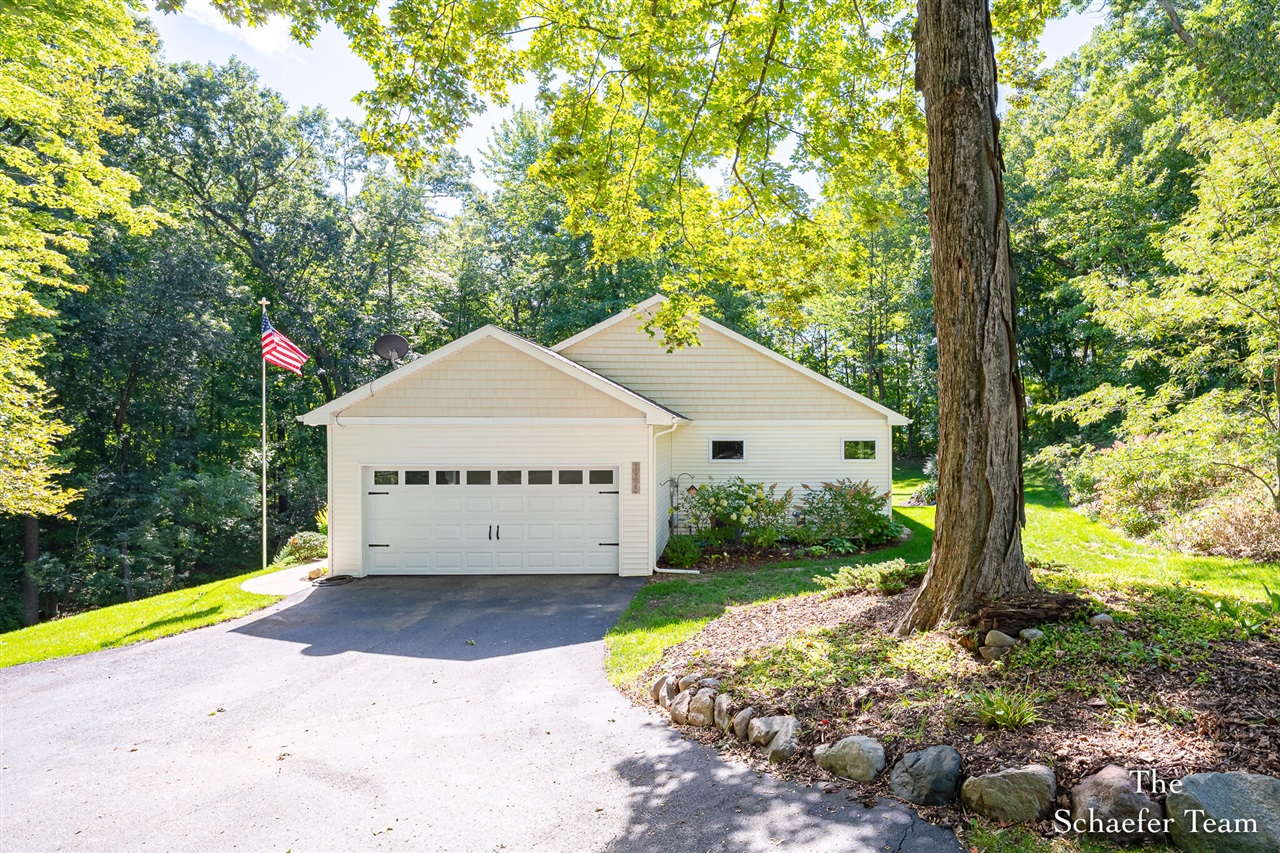 Photo 1 of Single family home for sale at 10920 Foreman St, Lowell, MI 49331 | MLS# 70560724 | Listing updated on 2026-10-06