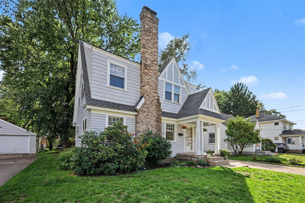 Photo 1 of Single family home for sale at 458 Van Allen St, Grand Rapids, MI 49548 | MLS# 70560817 | Listing updated on 2026-09-25