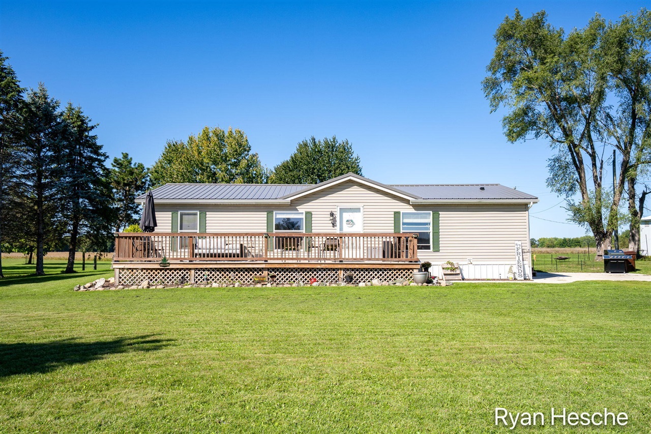 Photo 1 of Single family home for sale at 8024 Scott Rd, Saranac, MI 48881 | MLS# 70560825 | Listing updated on 2026-10-01