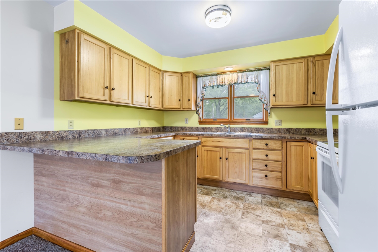 Photo 3 of Single family home for sale at 22303 Bedford Rd, Battle Creek, MI 49017 | MLS# 70560827 | Listing updated on 2026-09-28